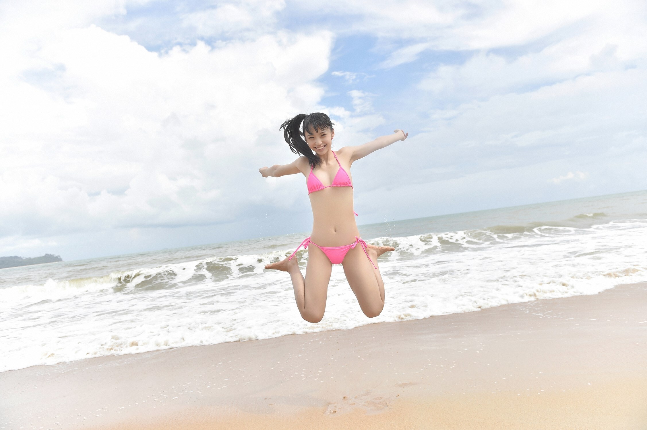 YS-Web-Vol.731 Seina Tsurumaki 鶴巻星奈